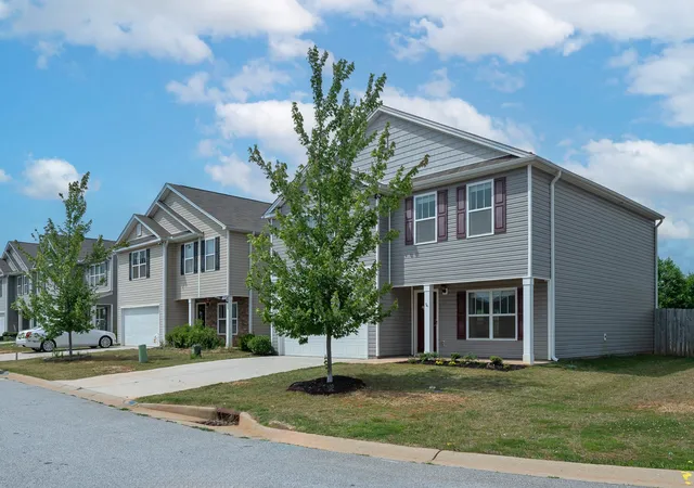 Photo 3 of Single family home for sale at 347 Millen Dr, Woodruff, SC 29388 | MLS# SPN341938 | Listing updated on 2026-09-20