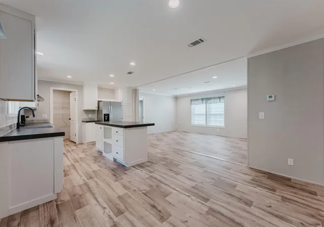Photo 3 of Manufactured home for sale at 417 Wilkie Rd, Gaffney, SC 29340 | MLS# SPN341939 | Listing updated on 2026-09-20