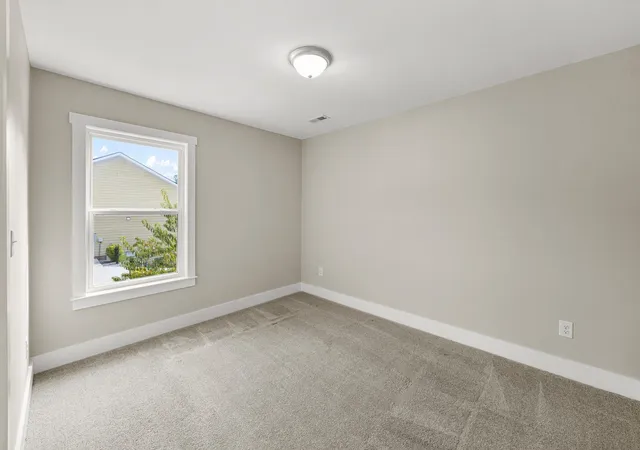 Photo 4 of Single family home for sale at 194 Eastberrys Crk Rd, Duncan, SC 29334 | MLS# SPN341956 | Listing updated on 2026-09-21