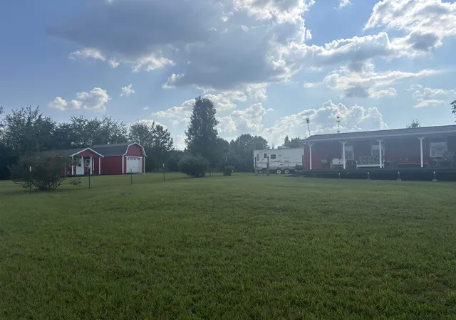 Photo 2 of Manufactured home for sale at 401 Rabbit Moffitt Rd, Chesnee, SC 29323 | MLS# SPN341958 | Listing updated on 2026-09-23