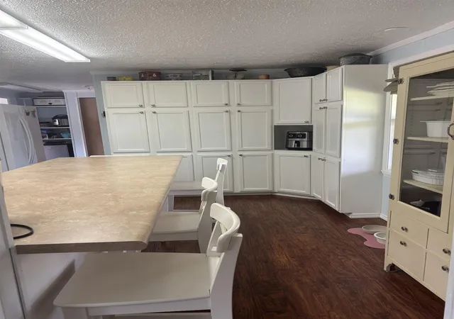 Photo 4 of Manufactured home for sale at 401 Rabbit Moffitt Rd, Chesnee, SC 29323 | MLS# SPN341958 | Listing updated on 2026-09-19