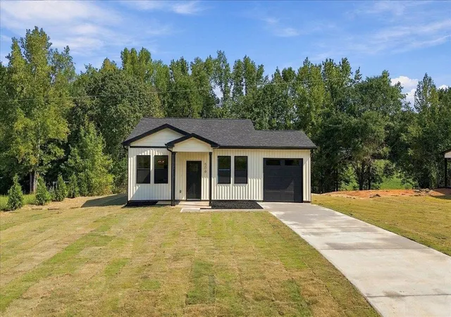 Single family home for sale at 506 Potter Rd, Gaffney, SC 29341 | MLS# SPN341959