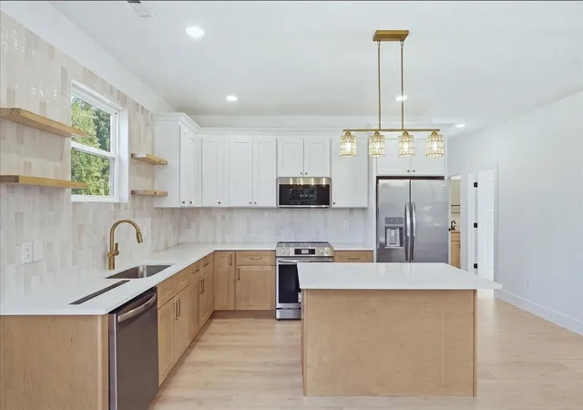 Photo 3 of Single family home for sale at 506 Potter Rd, Gaffney, SC 29341 | MLS# SPN341959 | Listing updated on 2026-09-22
