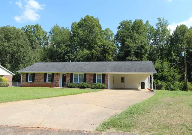 Photo 2 of Single family home for sale at 109 Allen Ct, Boiling Springs, SC 29316 | MLS# SPN341966 | Listing updated on 2026-09-23