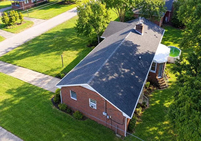 Photo 2 of Single family home for sale at 214 Midway Dr, Spartanburg, SC 29301 | MLS# SPN341968 | Listing updated on 2026-09-22