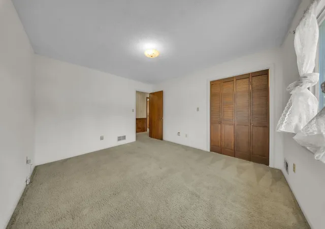 Photo 4 of Single family home for sale at 245 W Wood St, Spartanburg, SC 29303 | MLS# SPN341969 | Listing updated on 2026-09-21