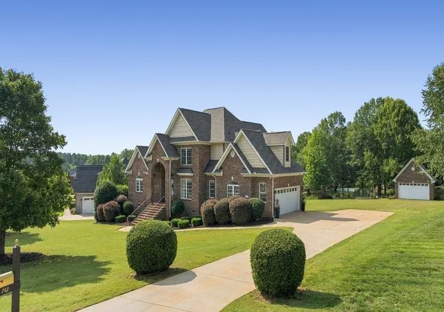 Photo 1 of Single family home for sale at 742 Tinsberry Ln, Inman, SC 29349 | MLS# SPN341977 | Listing updated on 2026-09-23