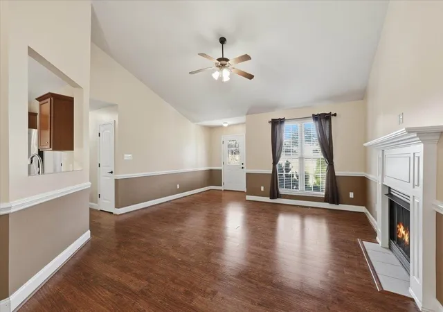 Photo 4 of Single family home for sale at 235 Metcalf Ct, Spartanburg, SC 29306 | MLS# SPN341989 | Listing updated on 2026-09-22