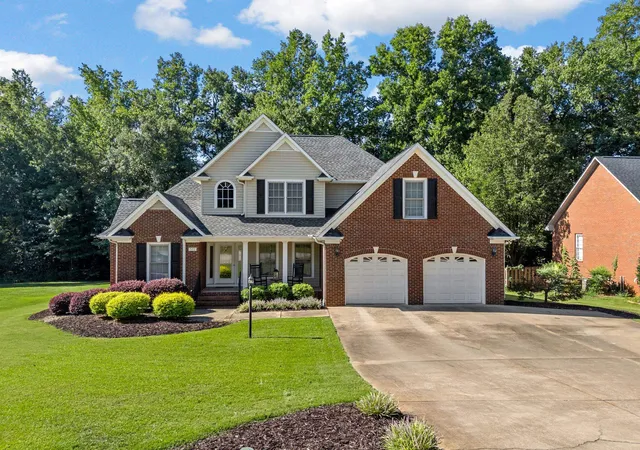 Single family home for sale at 522 Chippendale Ln, Boiling Springs, SC 29316 | MLS# SPN341993