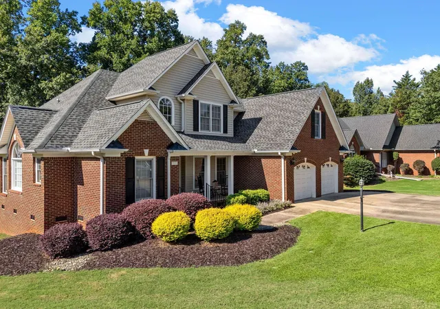 Photo 1 of Single family home for sale at 522 Chippendale Ln, Boiling Springs, SC 29316 | MLS# SPN341993 | Listing updated on 2026-09-23