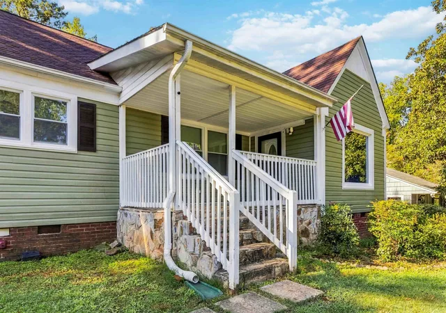 Photo 1 of Single family home for sale at 118 Briarwood Rd, Spartanburg, SC 29301 | MLS# SPN342005 | Listing updated on 2026-09-22