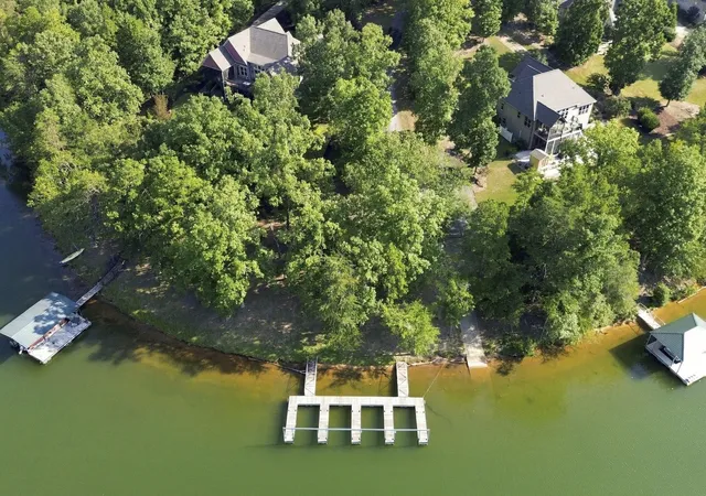 Photo 1 of Single family home for sale at 720 E Ridgewater Dr, Chesnee, SC 29323 | MLS# SPN342010 | Listing updated on 2026-09-22