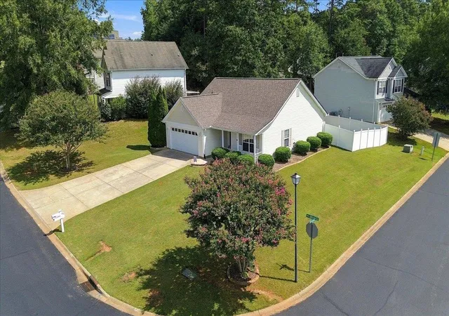 Photo 2 of Single family home for sale at 2 Jessica Way, Greer, SC 29651 | MLS# SPN342011 | Listing updated on 2026-09-23