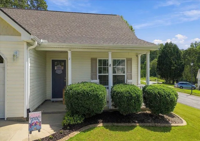 Photo 3 of Single family home for sale at 2 Jessica Way, Greer, SC 29651 | MLS# SPN342011 | Listing updated on 2026-09-23