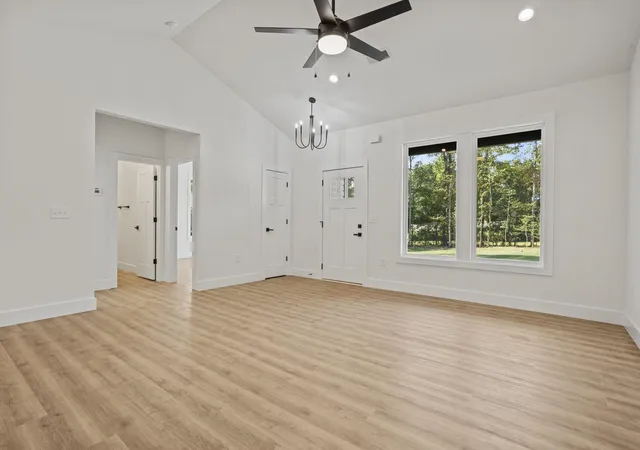 Photo 3 of Single family home for sale at 171 Easy St, Wellford, SC 29385 | MLS# SPN342013 | Listing updated on 2026-09-23