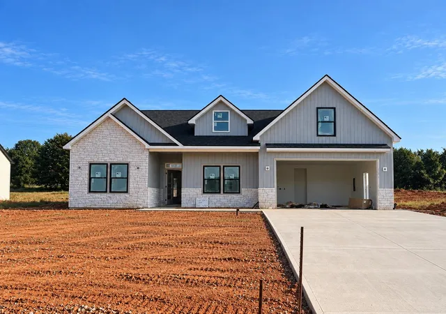 Photo 1 of Single family home for sale at 210 Artisan Dr, Lyman, SC 29365 | MLS# SPN342020 | Listing updated on 2026-09-22