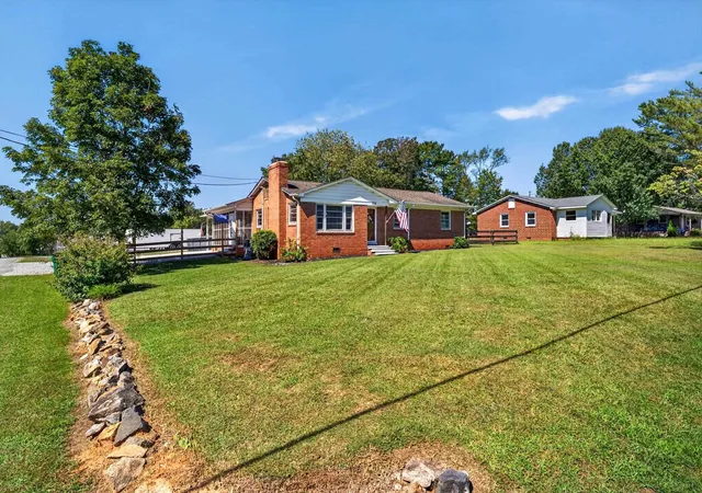 Photo 1 of Single family home for sale at 310 S Charleston St, Blacksburg, SC 29702 | MLS# SPN342028 | Listing updated on 2026-09-24