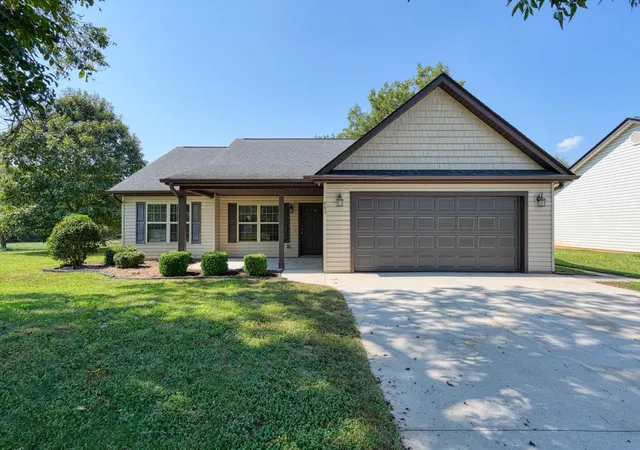 Single family home for sale at 443 Mandys Meadow Dr, Inman, SC 29349 | MLS# SPN342043