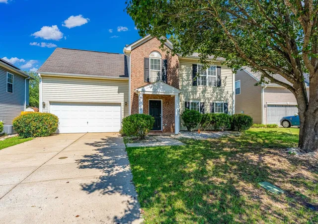 Single family home for sale at 511 Smoothstone Dr, Duncan, SC 29334 | MLS# SPN342044