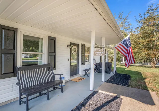 Photo 3 of Single family home for sale at 123 Strawberry Dr, Inman, SC 29349 | MLS# SPN342052 | Listing updated on 2026-09-23
