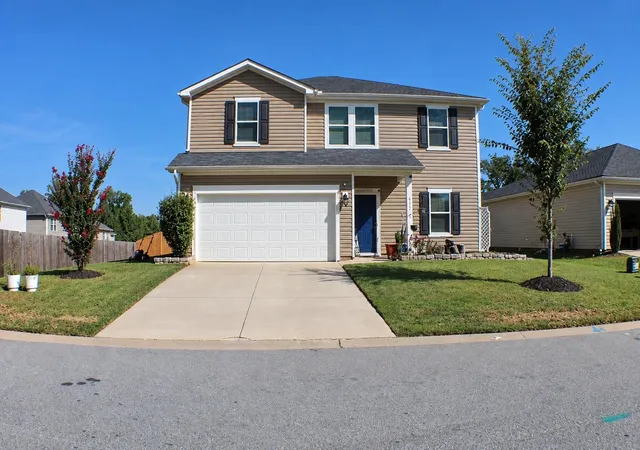 Single family home for sale at 632 Grays Crk, Spartanburg, SC 29303 | MLS# SPN342057