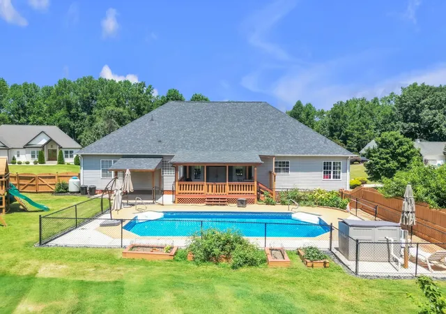 Photo 2 of Single family home for sale at 356 Garnet Valley Dr, Inman, SC 29349 | MLS# SPN342061 | Listing updated on 2026-09-29