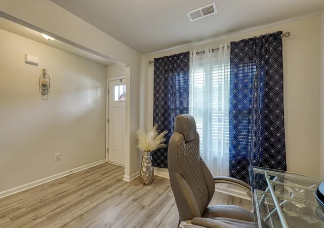 Photo 3 of Single family home for sale at 454 Grantham Ct, Spartanburg, SC 29303 | MLS# SPN342072 | Listing updated on 2026-09-24