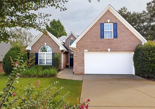 Photo 1 of Single family home for sale at 216 N Hamlet Ct, Moore, SC 29369 | MLS# SPN342116 | Listing updated on 2026-09-30