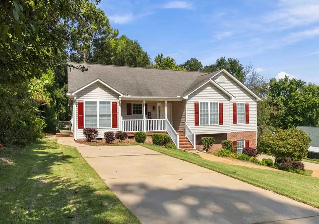 Photo 1 of Single family home for sale at 125 Woodcreek Dr, Spartanburg, SC 29303 | MLS# SPN342119 | Listing updated on 2026-09-24