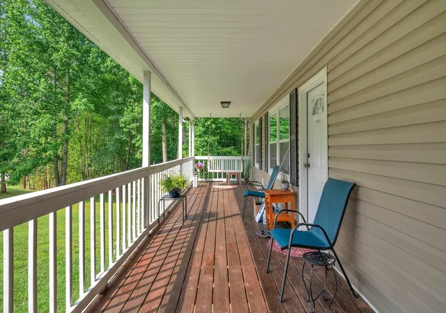 Photo 3 of Sale Pending at 1095 E Prince Rd, Landrum, SC 29356 | MLS# SPN342158 | Listing updated on 2026-10-20