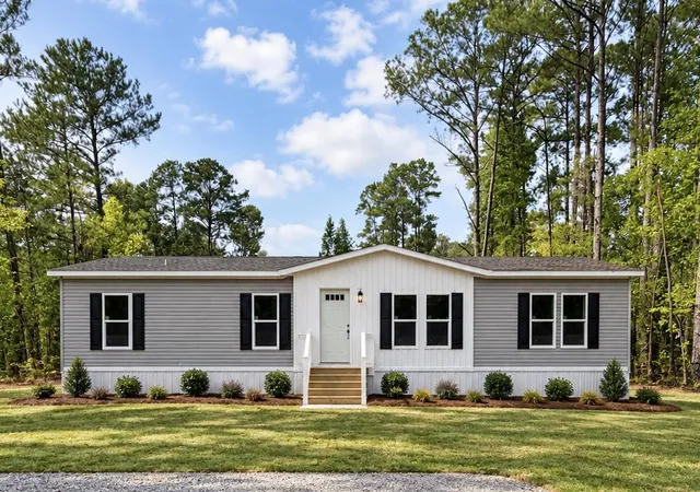 Photo 1 of Manufactured home for sale at 34 Foxfire Dr, Laurens, SC 29360 | MLS# SPN342174 | Listing updated on 2026-10-03