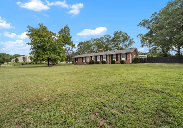 Photo 1 of Single family home for sale at 300 N Green St, Williamston, SC 29697 | MLS# SPN342177 | Listing updated on 2026-10-06