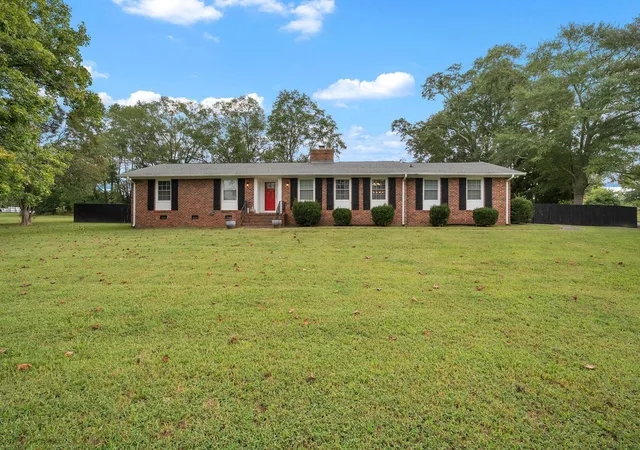 Photo 2 of Single family home for sale at 300 N Green St, Williamston, SC 29697 | MLS# SPN342177 | Listing updated on 2026-10-06