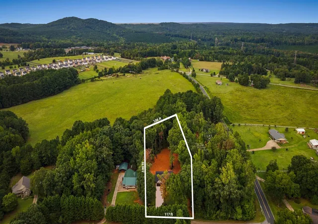 Photo 2 of Sale Pending at 110 Preston Way, Gaffney, SC 29341 | MLS# SPN342179 | Listing updated on 2026-09-27