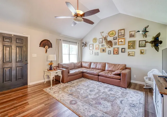 Photo 4 of Single family home for sale at 234 Holmes Dr, Spartanburg, SC 29303 | MLS# SPN342189 | Listing updated on 2026-10-18