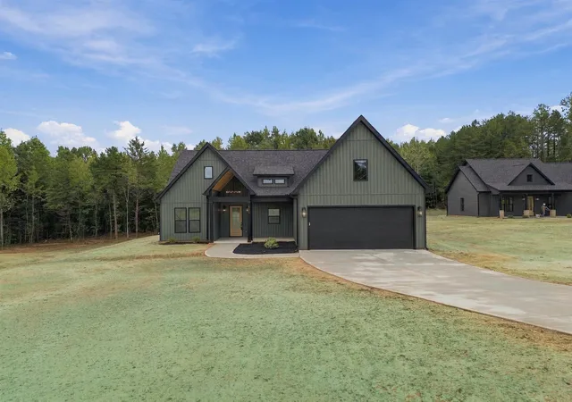 Photo 2 of Single family home for sale at 8624 Parris Brg Rd, Chesnee, SC 29323 | MLS# SPN342196 | Listing updated on 2026-09-27