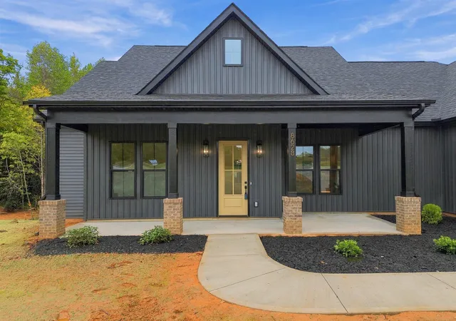 Photo 3 of Single family home for sale at 8628 Parris Brg Rd, Chesnee, SC 29323 | MLS# SPN342206 | Listing updated on 2026-09-28