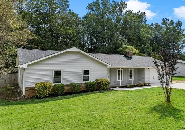 Photo 4 of Single family home for sale at 139 Willowood Dr, Spartanburg, SC 29303 | MLS# SPN342210 | Listing updated on 2026-10-09