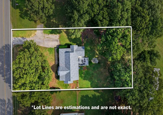Photo 2 of Single family home for sale at 3980 Parris Brg Rd, Boiling Springs, SC 29316 | MLS# SPN342214 | Listing updated on 2026-10-02