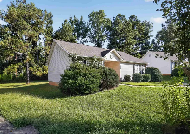 Photo 3 of Sale Pending at 1848 Tamara Way, Spartanburg, SC 29301 | MLS# SPN342217 | Listing updated on 2026-10-21