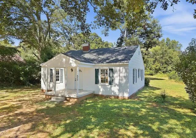 Photo 2 of Single family home for sale at 652 Union Hwy, Enoree, SC 29335 | MLS# SPN342218 | Listing updated on 2026-10-01
