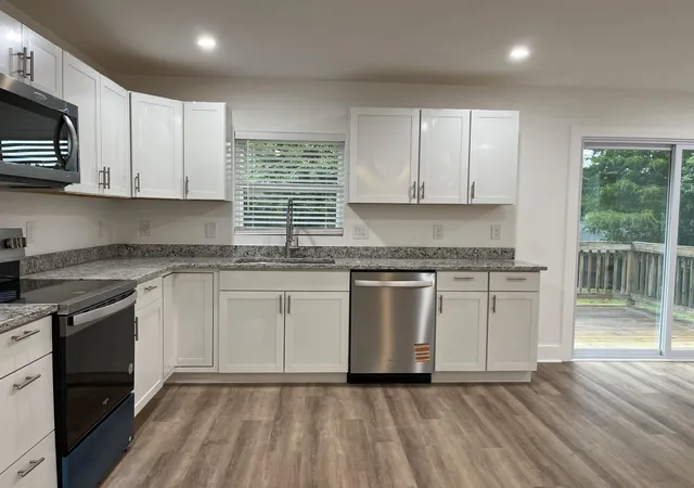 Photo 3 of Single family home for sale at 344 Merideth Cir, Spartanburg, SC 29306 | MLS# SPN342225 | Listing updated on 2026-10-06