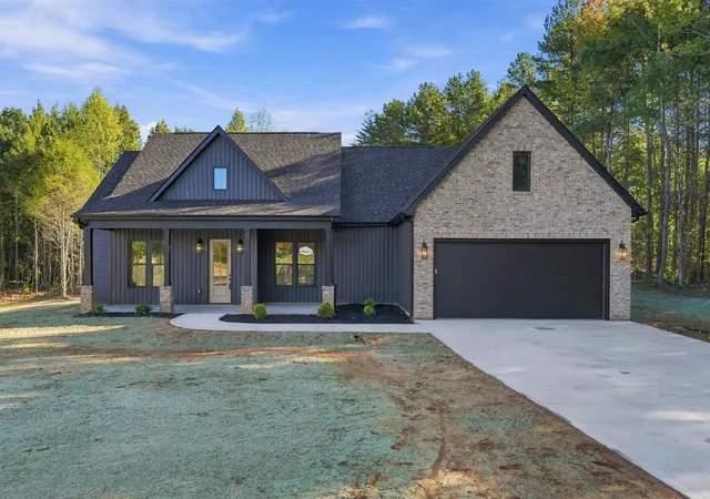 Photo 1 of Single family home for sale at 8620 Parris Brg Rd, Chesnee, SC 29323 | MLS# SPN342233 | Listing updated on 2026-10-02