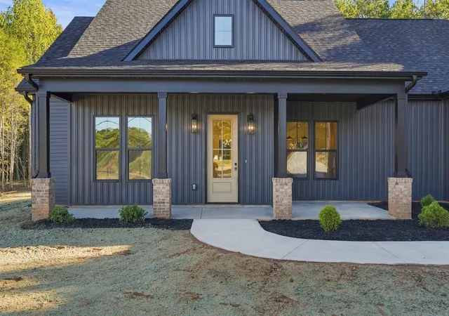 Photo 2 of Single family home for sale at 8620 Parris Brg Rd, Chesnee, SC 29323 | MLS# SPN342233 | Listing updated on 2026-10-02