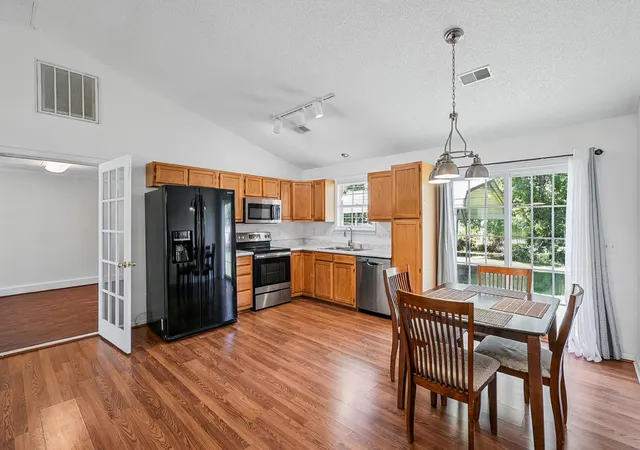 Photo 3 of Single family home for sale at 800 Very Fine Dr, Fountain Inn, SC 29644 | MLS# SPN342234 | Listing updated on 2026-09-28