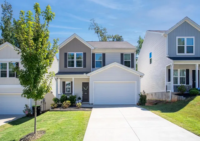 Photo 1 of Single family home for sale at 330 Carramore Dr, Inman, SC 29349 | MLS# SPN342240 | Listing updated on 2026-10-01