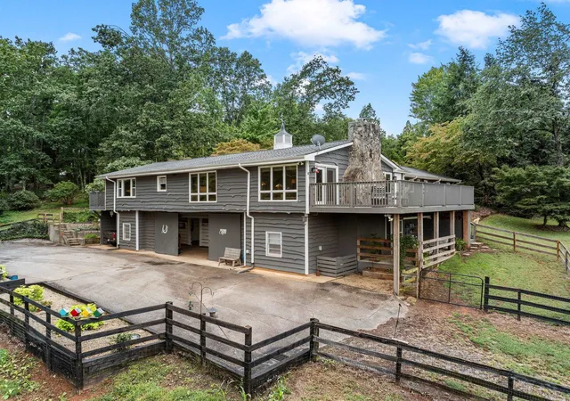 Photo 2 of Single family home for sale at 225 Mockingbird Hl Rd, Landrum, SC 29356 | MLS# SPN342241 | Listing updated on 2026-10-03