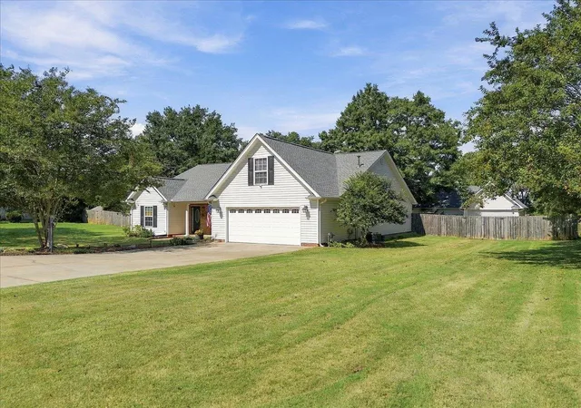 Photo 2 of Single family home for sale at 213 Henderson Meadow Way, Lyman, SC 29365 | MLS# SPN342255 | Listing updated on 2026-10-01