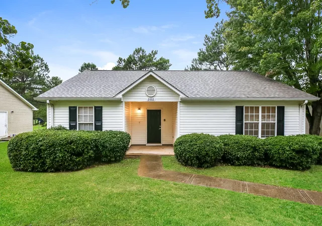 Photo 1 of Single family home for sale at 2002 Shalann Dr, Spartanburg, SC 29301 | MLS# SPN342263 | Listing updated on 2026-10-21