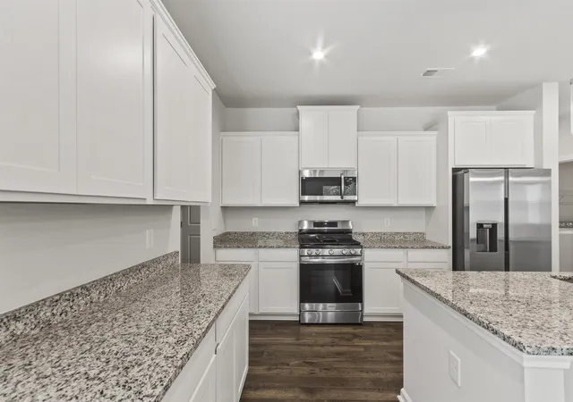Photo 4 of Single family home for sale at 2060 Halton Oaks Dr, Spartanburg, SC 29303 | MLS# SPN342273 | Listing updated on 2026-09-30